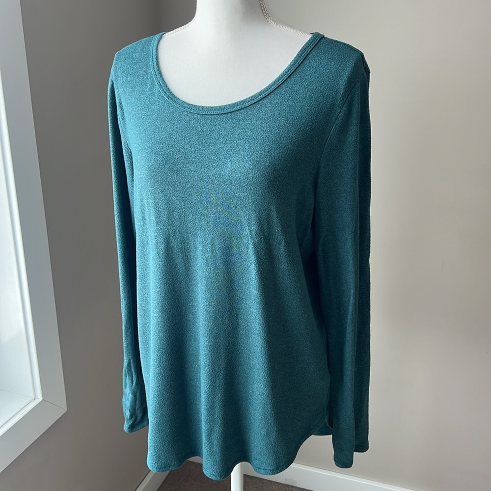 Old Navy Long Sleeve Top - Picture 4 of 12